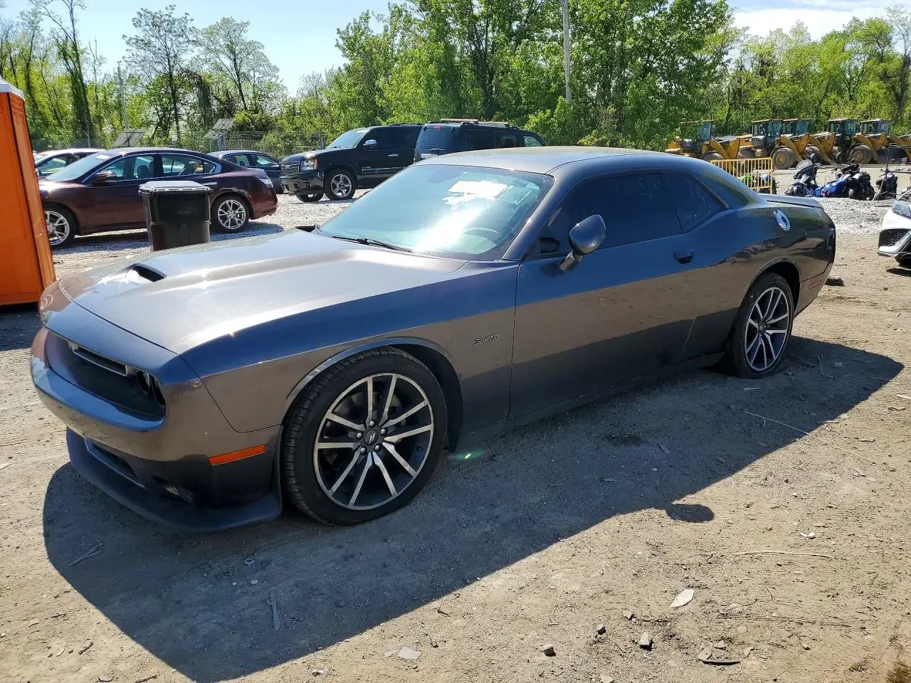 Dodge Challenger R/T V8 2D COUPE