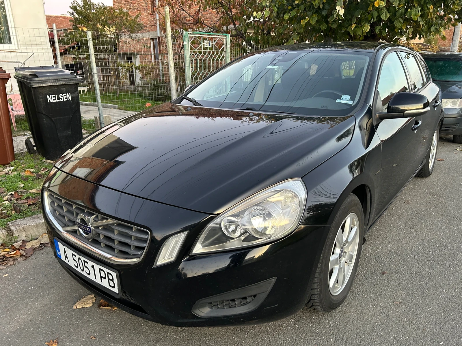 Volvo V60 D2 diesel automatic
