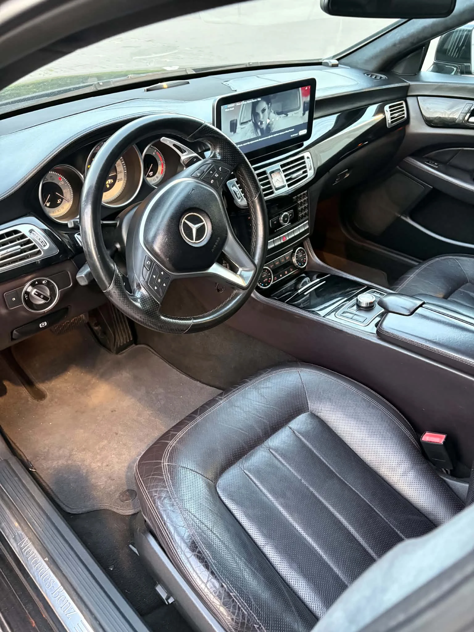 Mercedes-Benz CLS 350, снимка 8 - Автомобили и джипове - 54699320