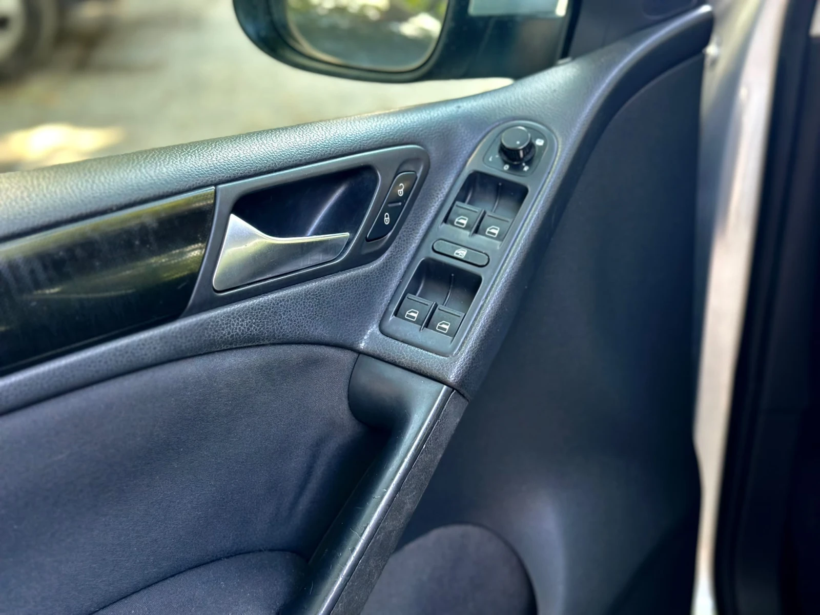 VW Golf 2.0/ 110к.с Топ! Регистриран/обслужен, снимка 13 - Автомобили и джипове - 55046908