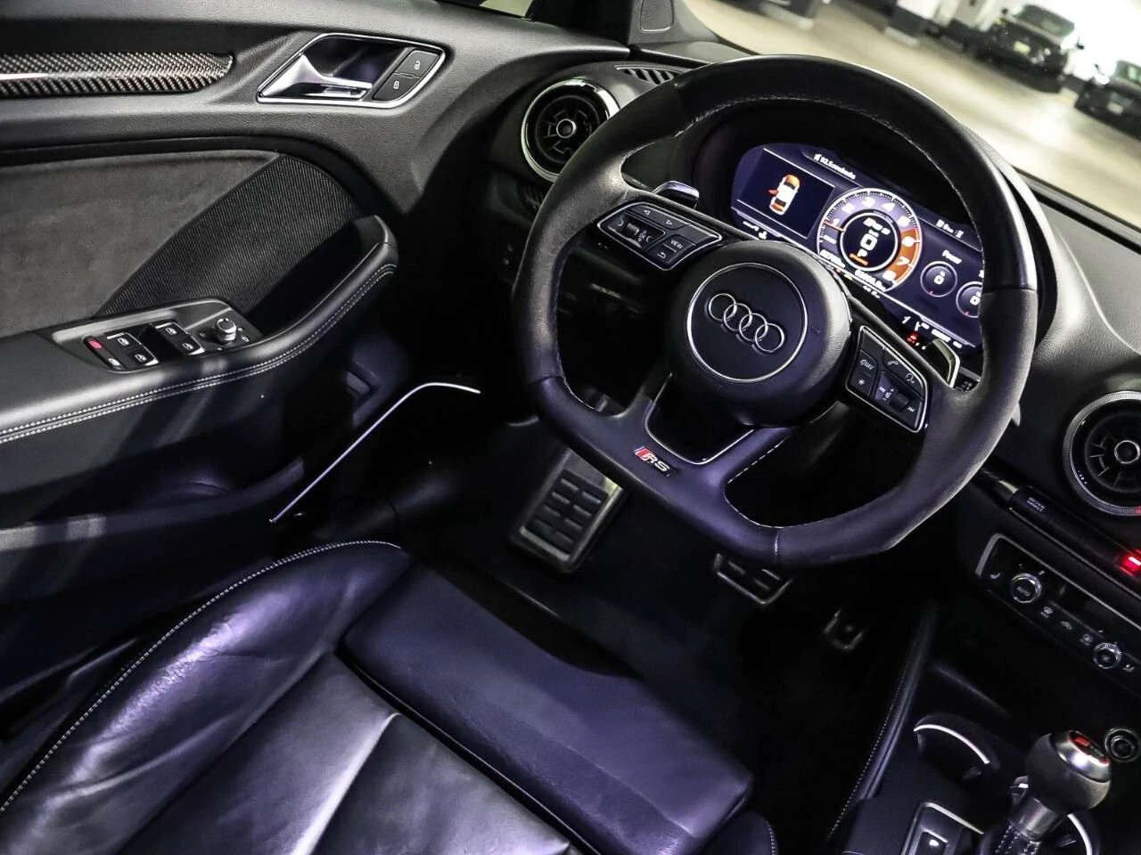 Audi Rs3 2.5 TFSI quattro S tronic / NARDO GREY / ЦЕНА ДО Б, снимка 10 - Автомобили и джипове - 54957787