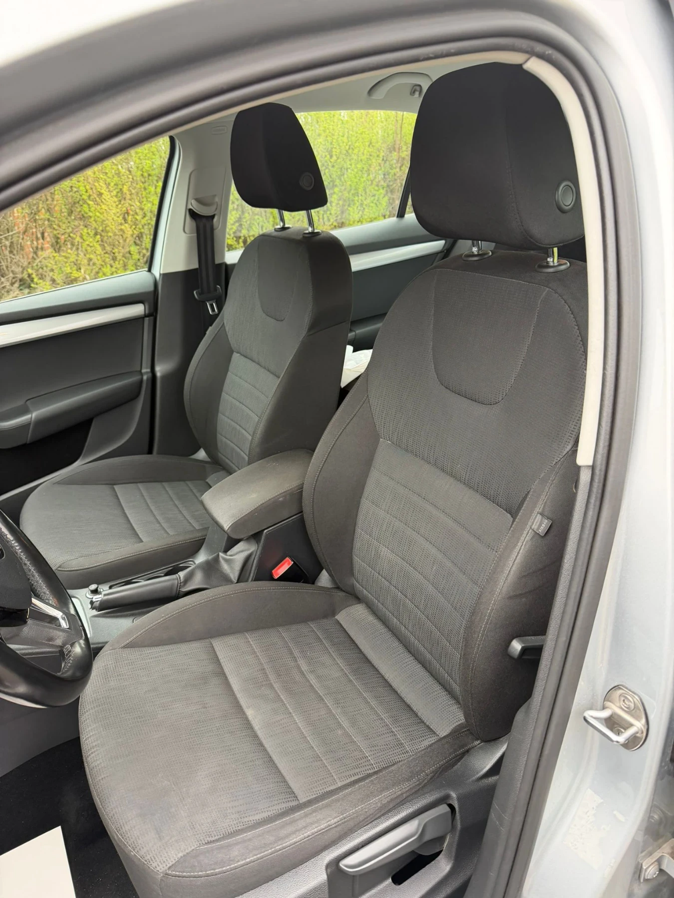 Skoda Octavia 2.0TDI DSG, снимка 16 - Автомобили и джипове - 55319706