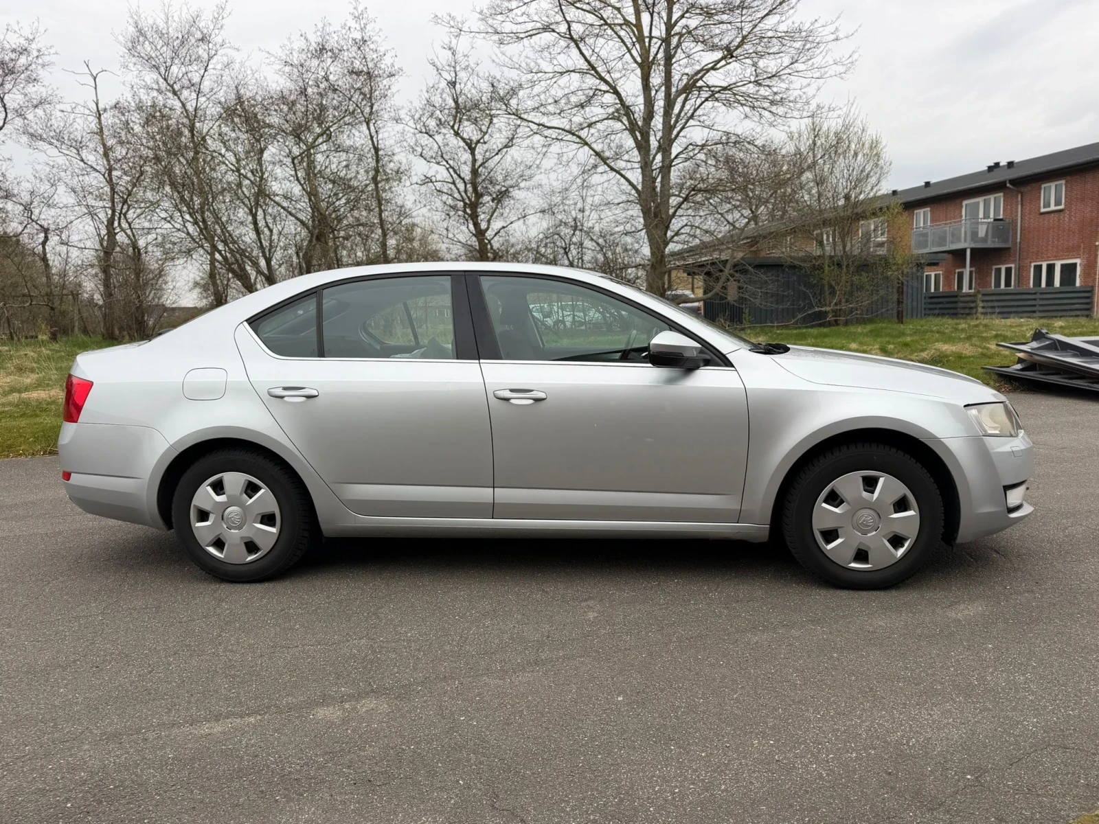 Skoda Octavia 2.0TDI DSG, снимка 4 - Автомобили и джипове - 55319706