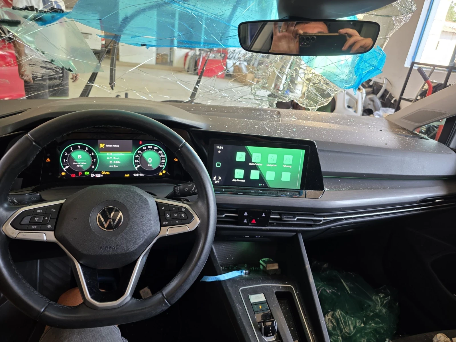 VW Golf 1.5 eTsi, снимка 6 - Автомобили и джипове - 55615585