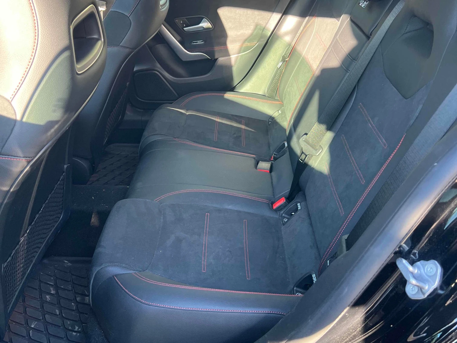 Mercedes-Benz CLA 250 * АВТОКРЕДИТ БЕЗ ПЪРВОНАЧАЛНА ВНОСКА* , снимка 16 - Автомобили и джипове - 55873036