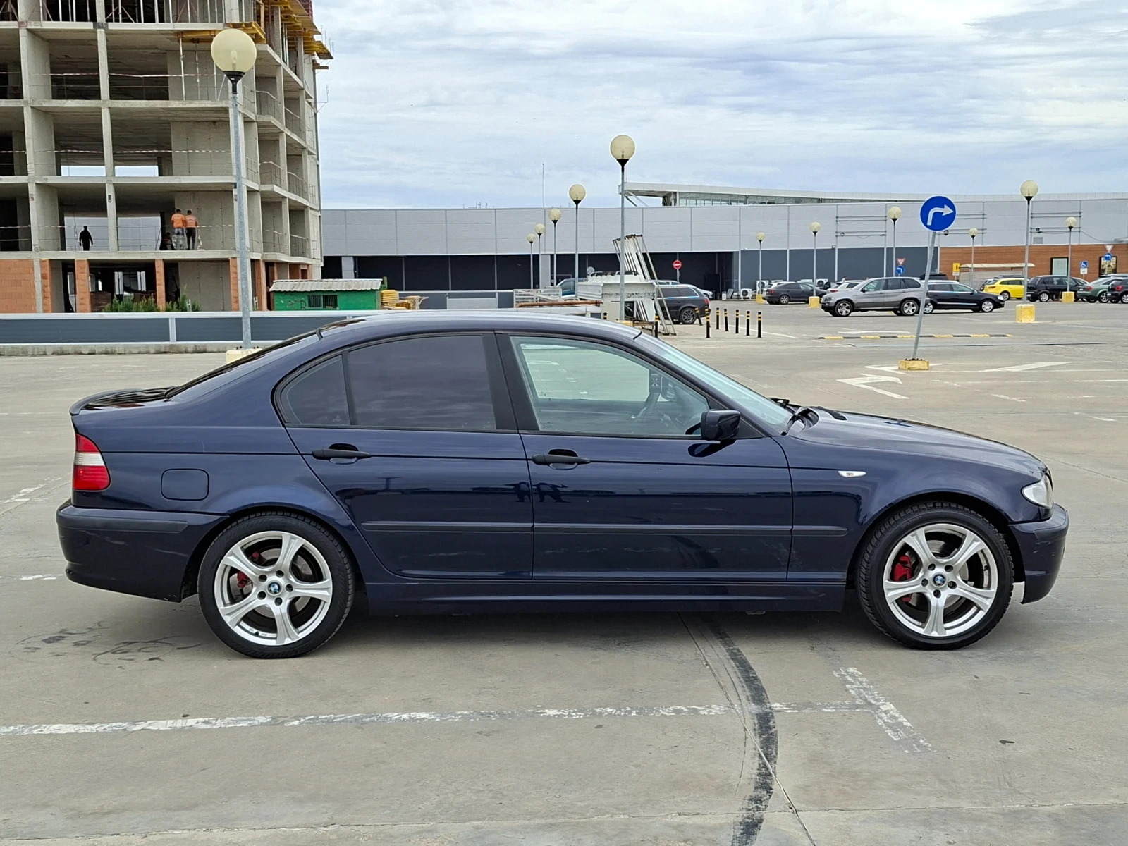 BMW 320 2.0D FACELIFT, снимка 5 - Автомобили и джипове - 56181595