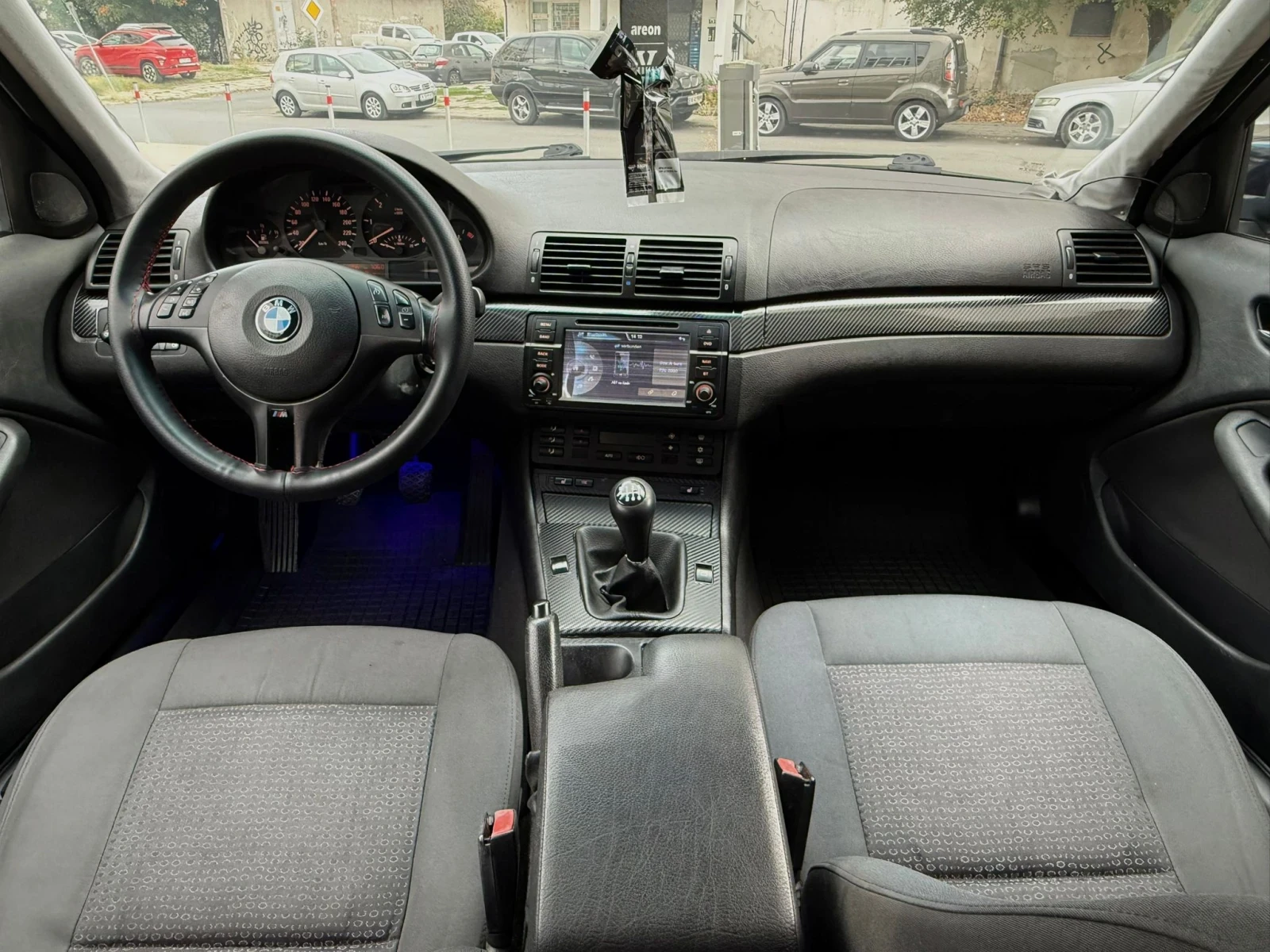 BMW 320 2.0D FACELIFT, снимка 9 - Автомобили и джипове - 56181595