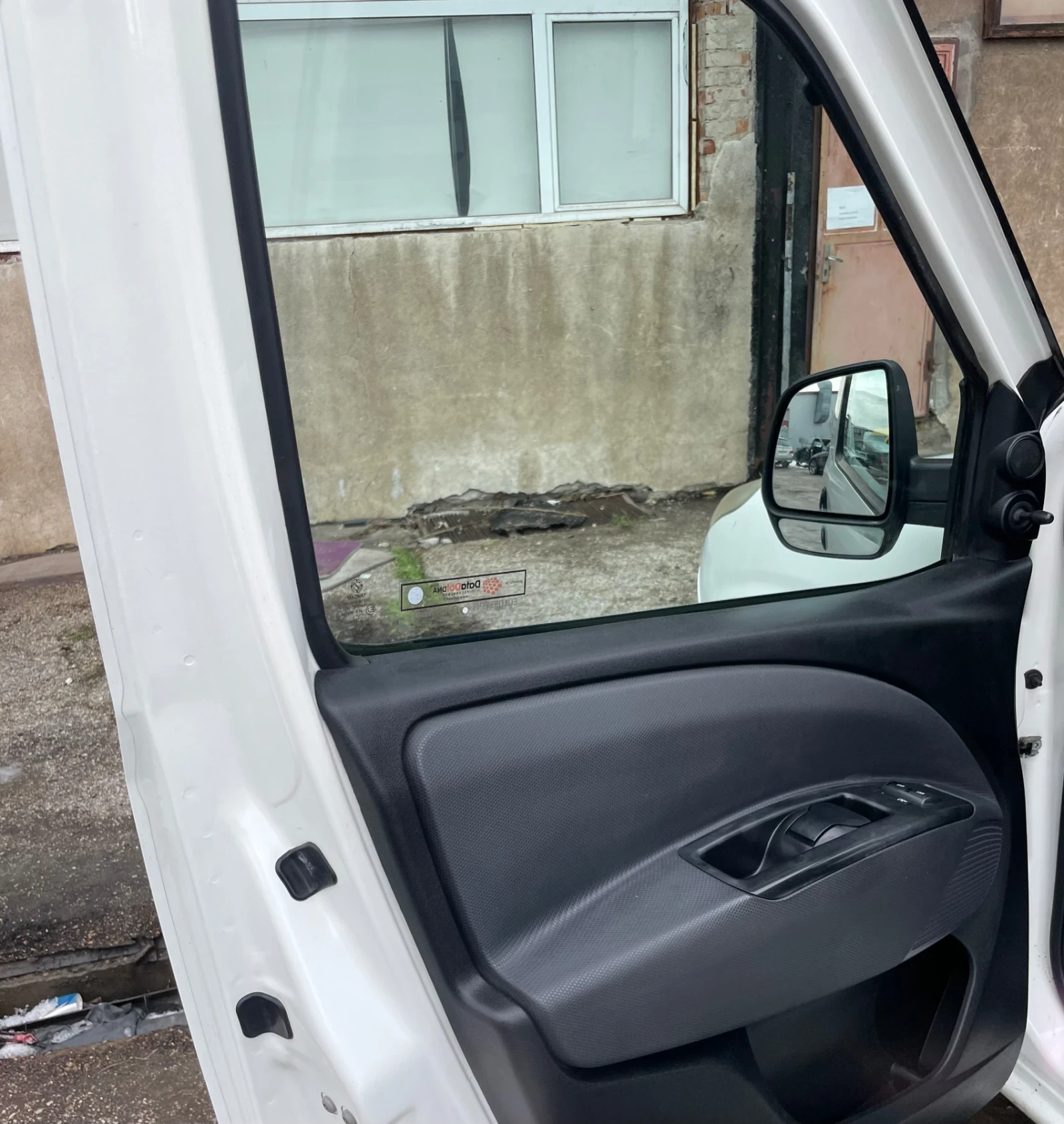 Fiat Doblo     4 T-Jet Natural Power (бензин/метан), снимка 8 - Автомобили и джипове - 56316329