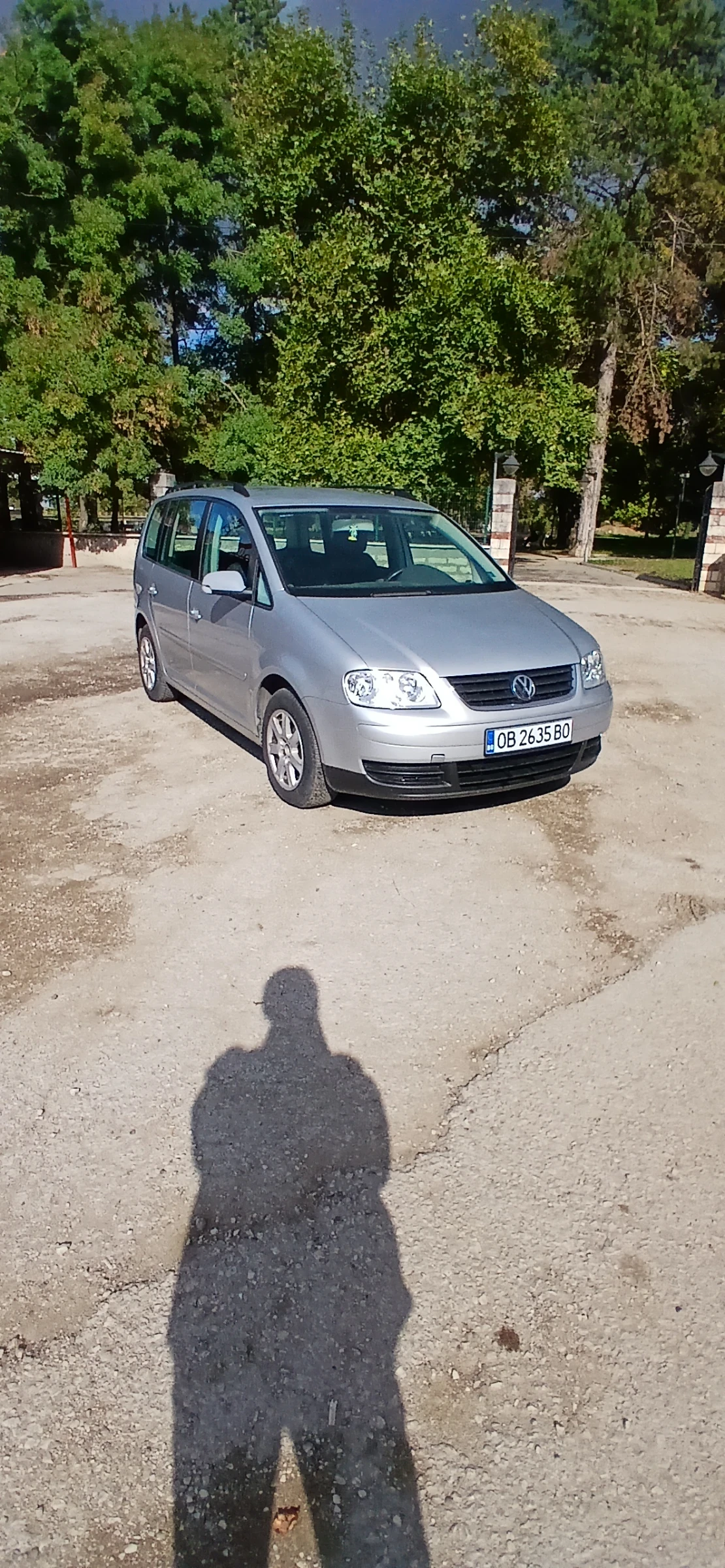 VW Touran, снимка 3 - Автомобили и джипове - 56643441