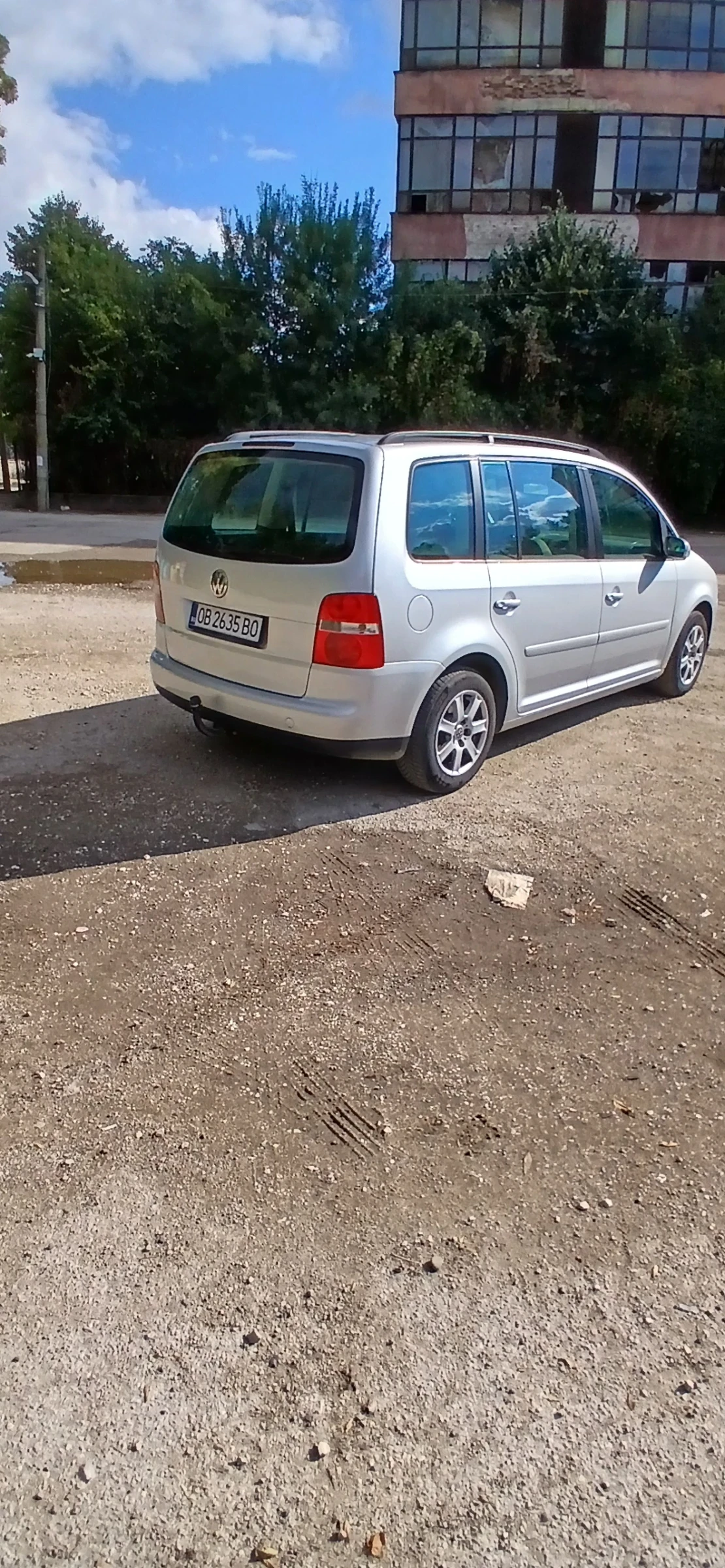 VW Touran, снимка 6 - Автомобили и джипове - 56643441