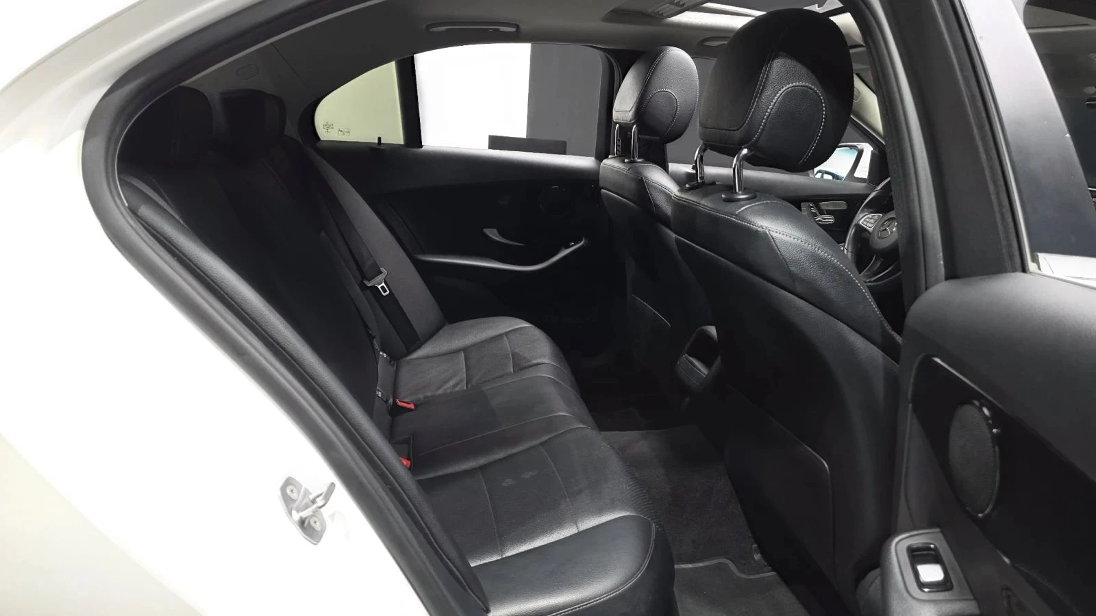Mercedes-Benz C 200, снимка 12 - Автомобили и джипове - 56685745