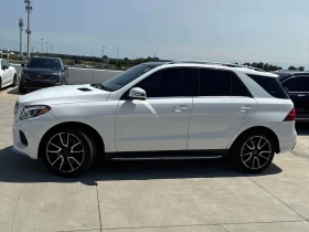 Mercedes-Benz GLE 400 4MATIC | CARFAX | АВТОКРЕДИТ БЕЗ ПЪРВОНАЧАЛНА, снимка 3