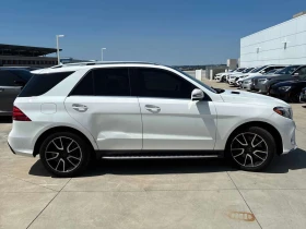 Mercedes-Benz GLE 400 4MATIC | CARFAX | АВТОКРЕДИТ БЕЗ ПЪРВОНАЧАЛНА, снимка 4