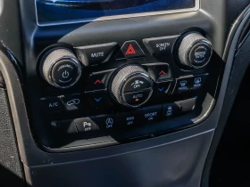 Jeep Grand cherokee Limited KEYLESS* CAM*  CARPLAY*  - 50600 лв. / 25871.37 € - 74085345 15