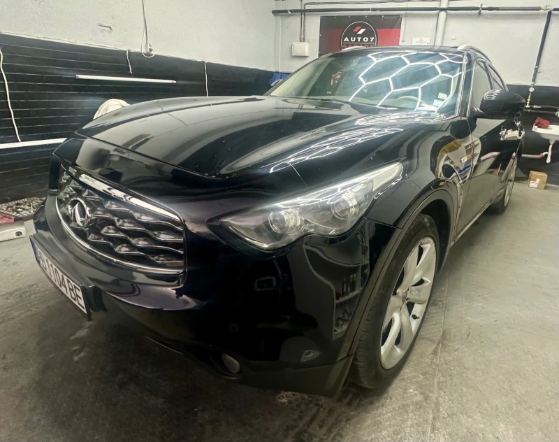 Infiniti Fx 30 S Premium, снимка 2 - Автомобили и джипове - 47557714