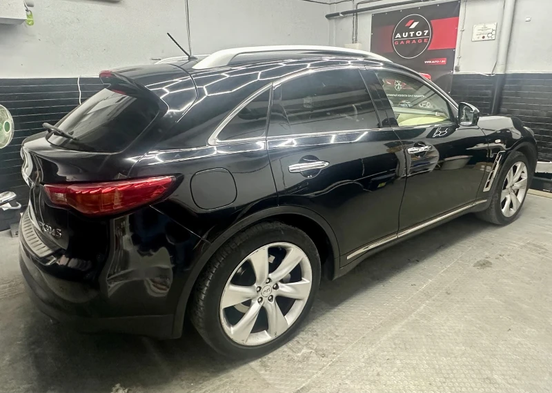 Infiniti Fx 30 S Premium, снимка 6 - Автомобили и джипове - 47557714