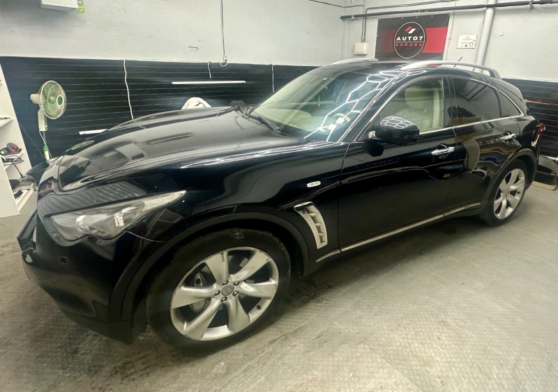 Infiniti Fx 30 S Premium, снимка 3 - Автомобили и джипове - 47557714