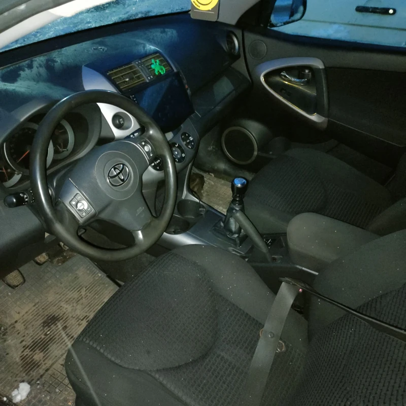 Toyota Rav4, снимка 8 - Автомобили и джипове - 48657512