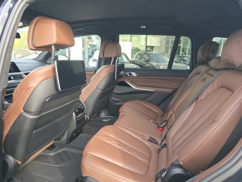 BMW X7 M50d, снимка 10 - Автомобили и джипове - 52505910