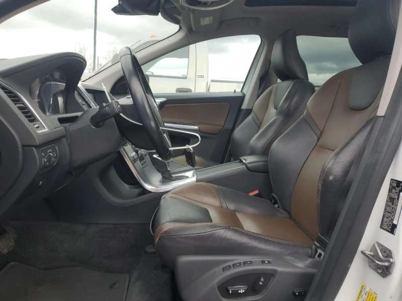 Volvo XC60 T6 DYNAMIC/TWO-TONE/* АВТОКРЕДИТИРАНЕ, снимка 7 - Автомобили и джипове - 52739971