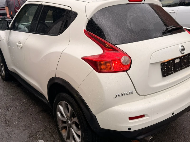Nissan Juke 1.6 Кожа/Кейлес, снимка 6 - Автомобили и джипове - 52891749