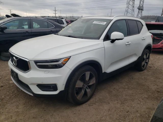 Volvo XC40 T5 MOMENTUM, снимка 1 - Автомобили и джипове - 48809890