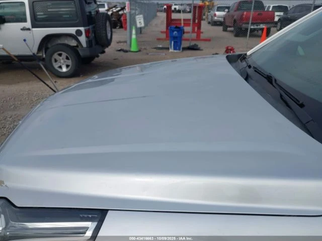 Cadillac Escalade LUXURY* 6.2L V8 420HP* Клип на мотор* Крайна цена!, снимка 6 - Автомобили и джипове - 52975915