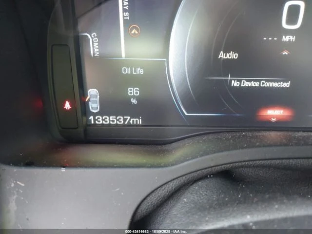 Cadillac Escalade LUXURY* 6.2L V8 420HP* Клип на мотор* Крайна цена!, снимка 14 - Автомобили и джипове - 52975915