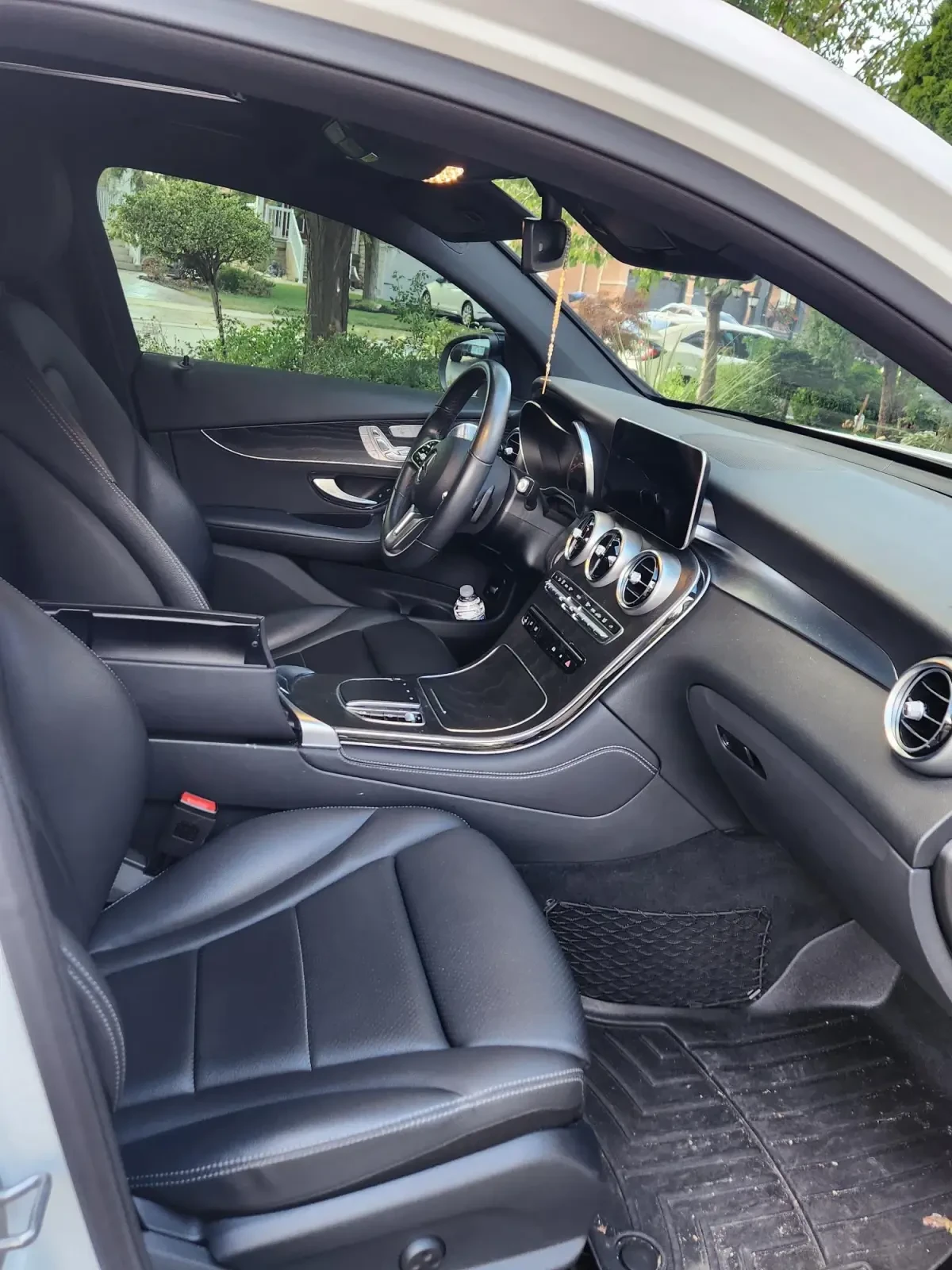 Mercedes-Benz GLC 300 * АВТОКРЕДИТ* * ЦЕНА ДО БЪЛГАРИЯ*  - изображение 7