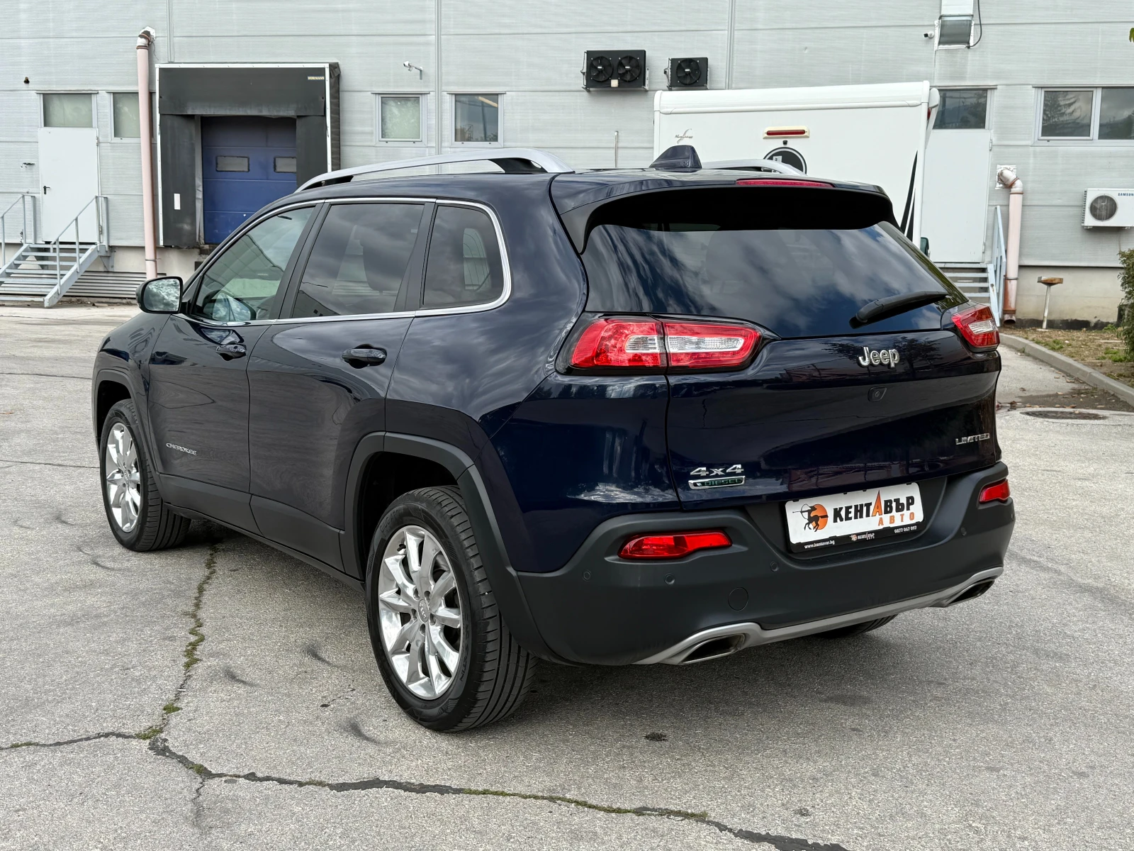 Jeep Cherokee 2.2d 200 к.с. 4х4 - изображение 3
