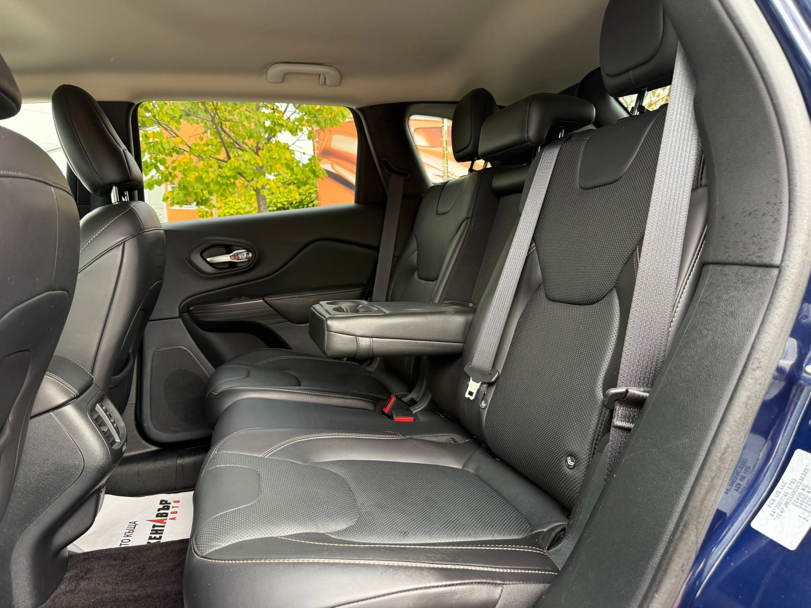 Jeep Cherokee 2.2d 200 к.с. 4х4 - изображение 9