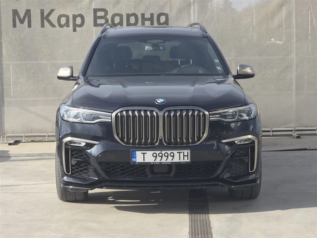 BMW X7 M50d - изображение 8