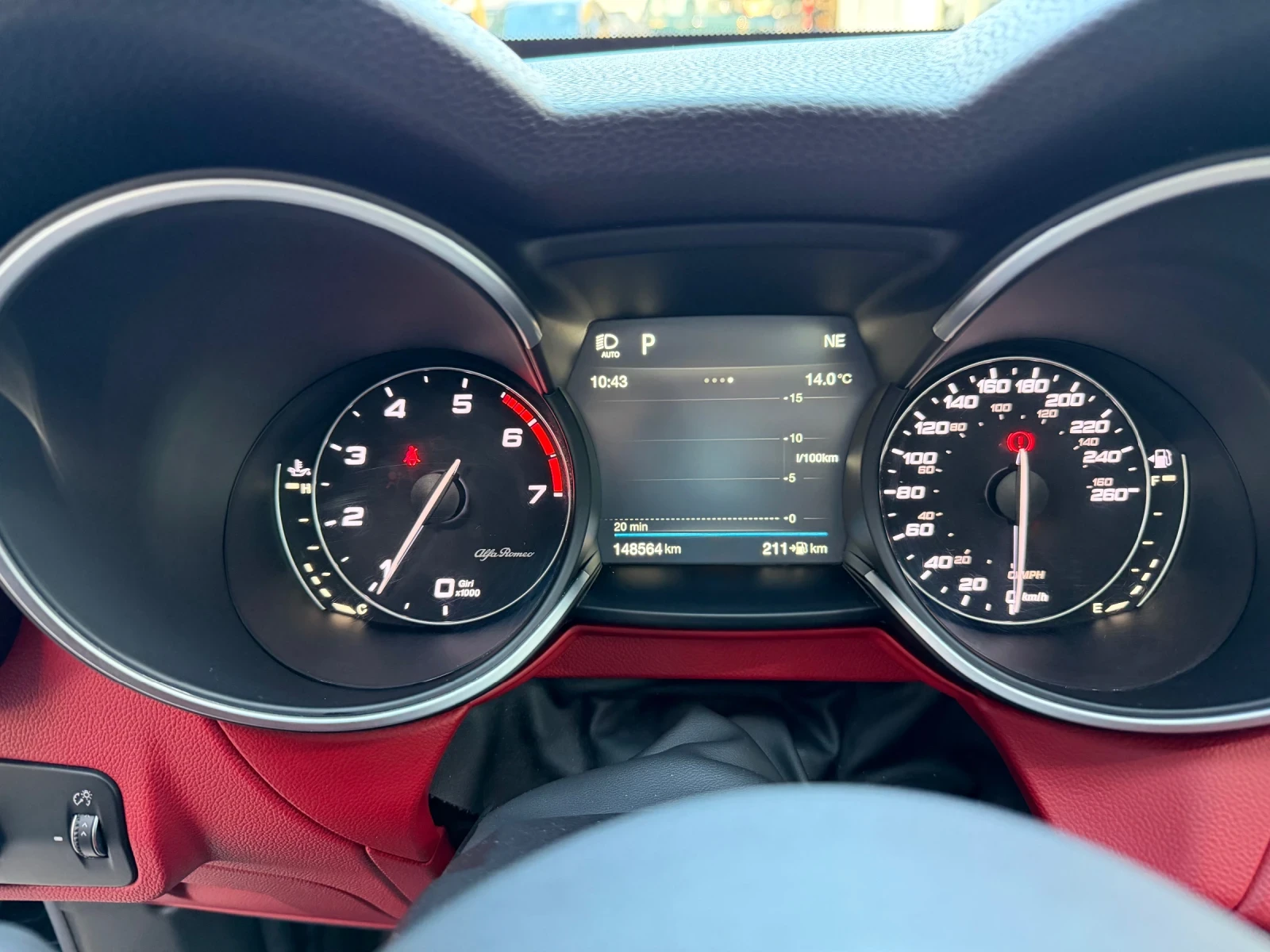 Alfa Romeo Stelvio 2.0T Q4 Ti Sport, снимка 14 - Автомобили и джипове - 54001139