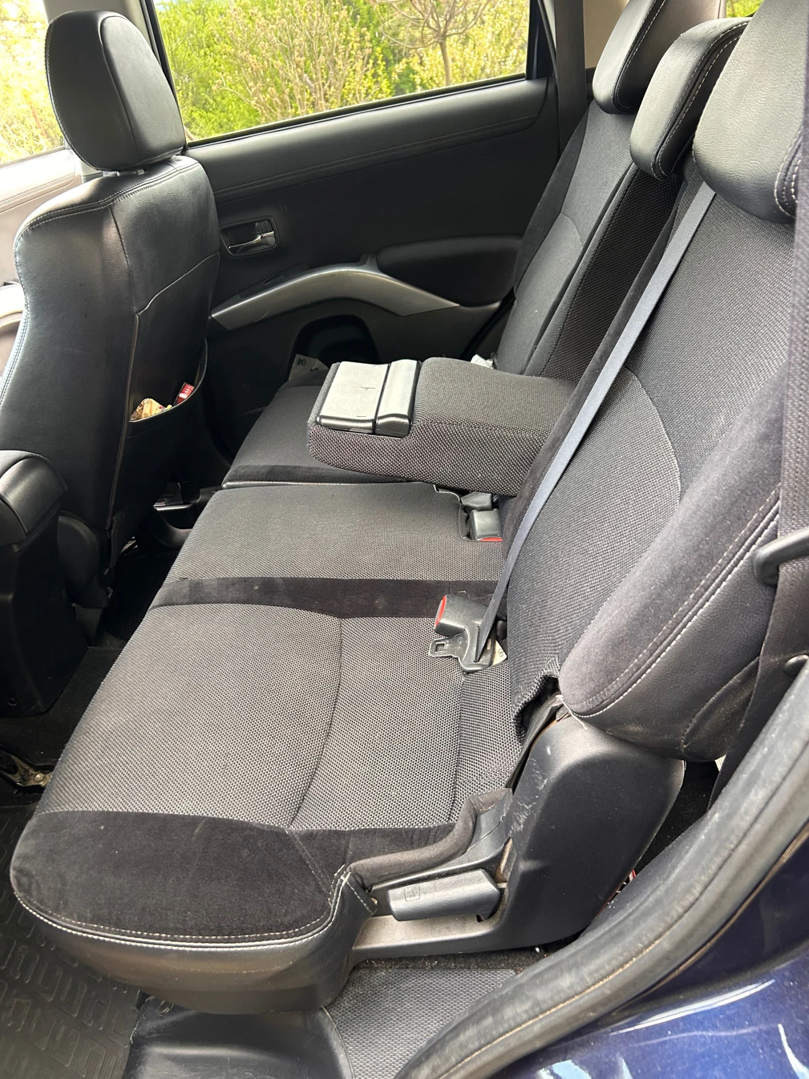 Mitsubishi Outlander, снимка 10 - Автомобили и джипове - 54372809