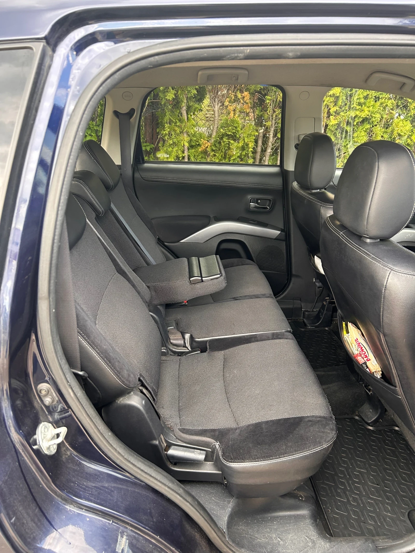 Mitsubishi Outlander, снимка 15 - Автомобили и джипове - 54372809