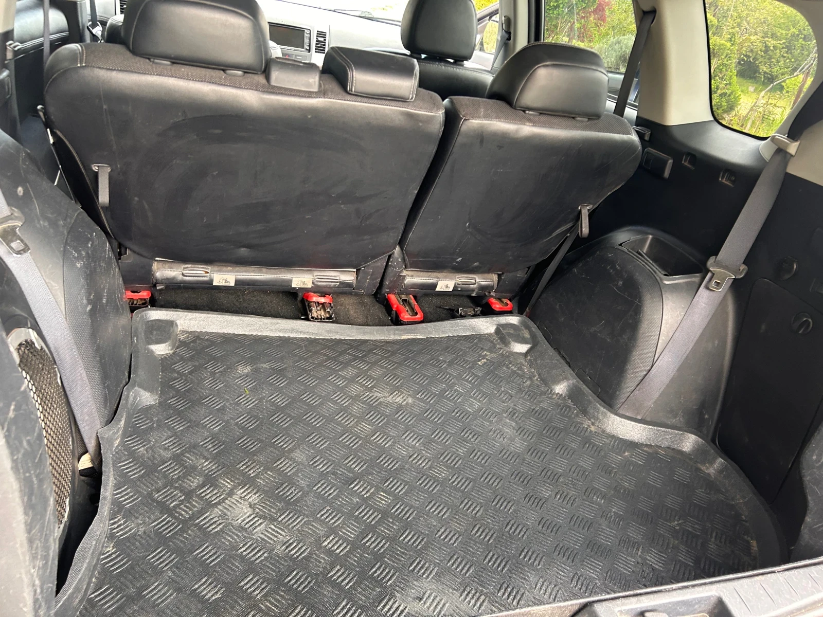 Mitsubishi Outlander, снимка 11 - Автомобили и джипове - 54372809