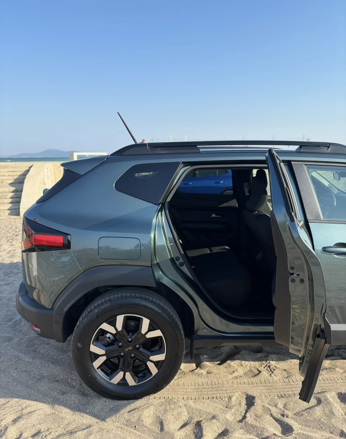 Dacia Duster Eco-G 100, снимка 7 - Автомобили и джипове - 54070788