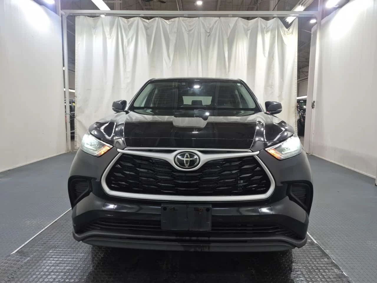 Toyota Highlander * L * 