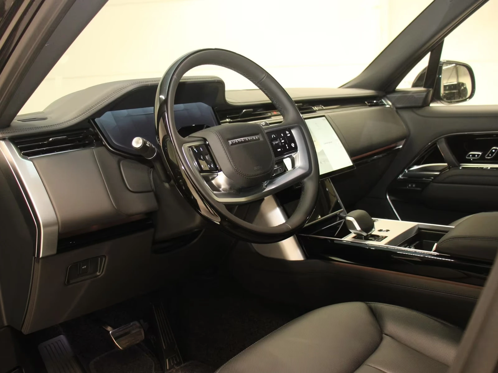 Land Rover Range rover LWB P530 Autobiography, снимка 4 - Автомобили и джипове - 54771841