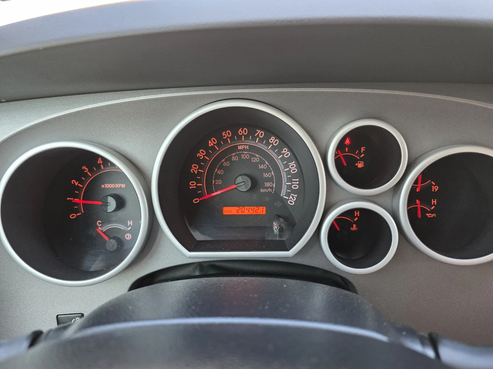 Toyota Sequoia SR5 4.6L V8 AWD, снимка 13 - Автомобили и джипове - 55320157