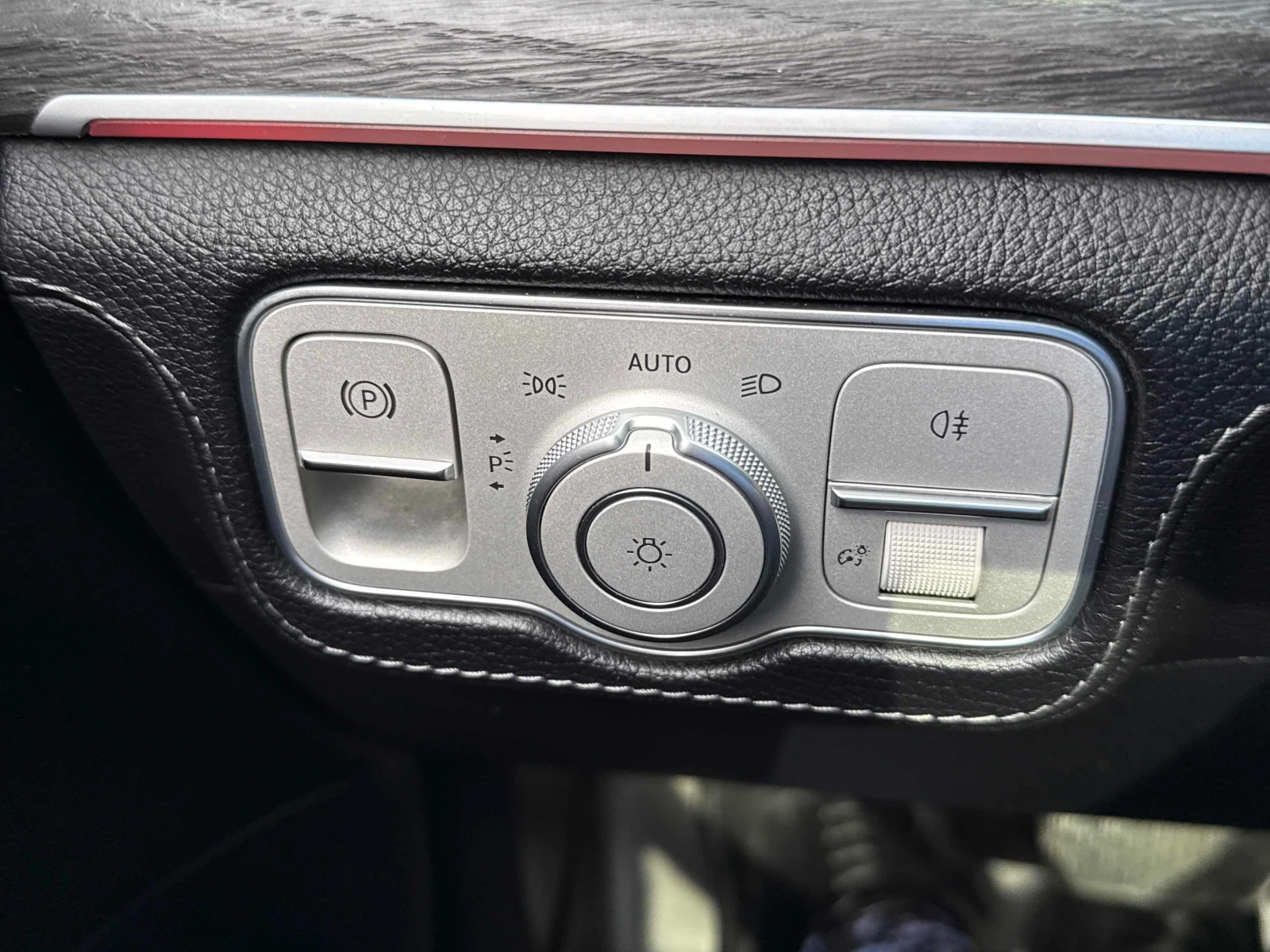 Mercedes-Benz GLE 350 * CARFAX * BURMESTER * 360 CAMERA * PANO, снимка 15 - Автомобили и джипове - 55906326