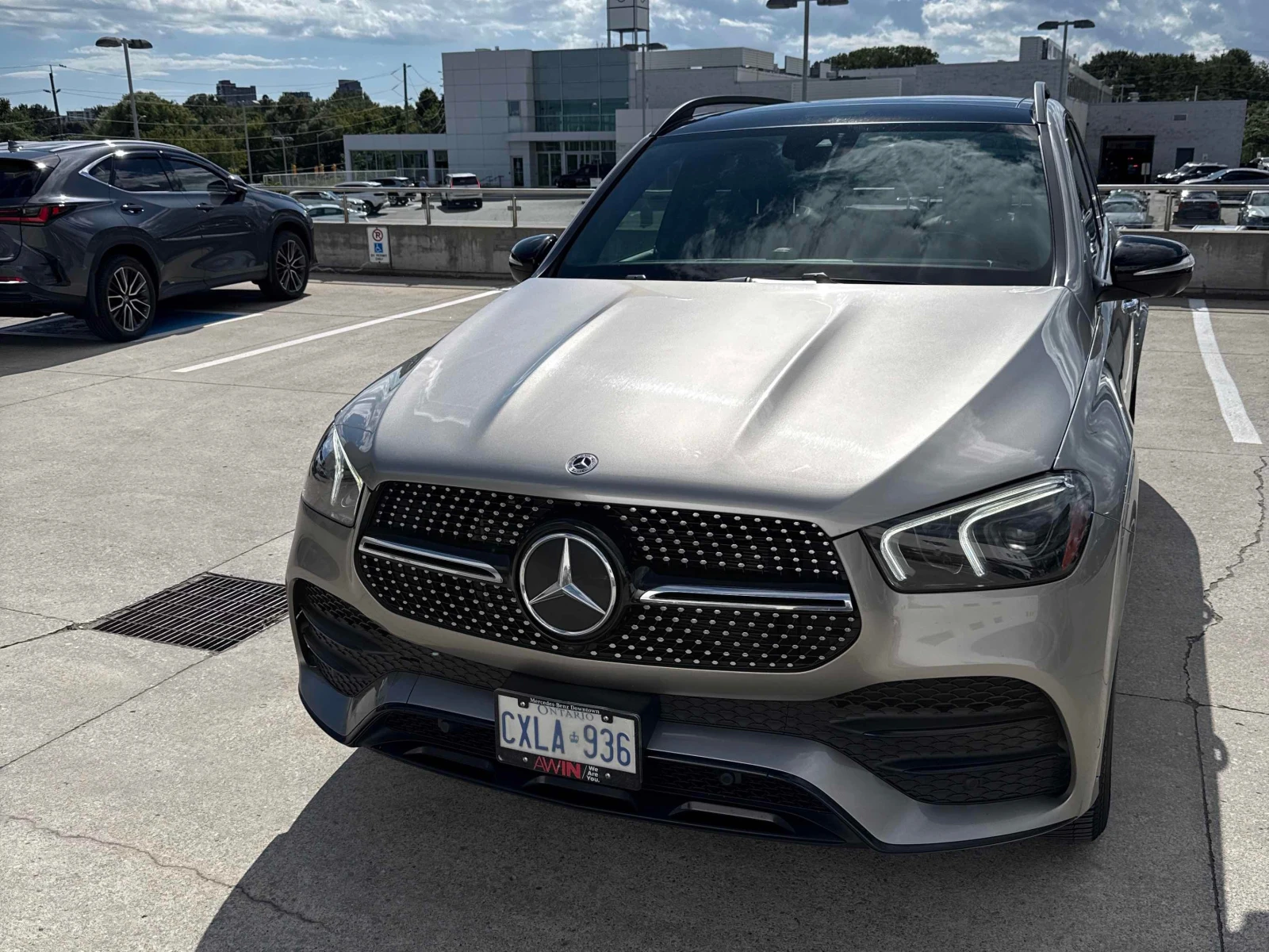 Mercedes-Benz GLE 350 * CARFAX * BURMESTER * 360 CAMERA * PANO, снимка 5 - Автомобили и джипове - 55906326