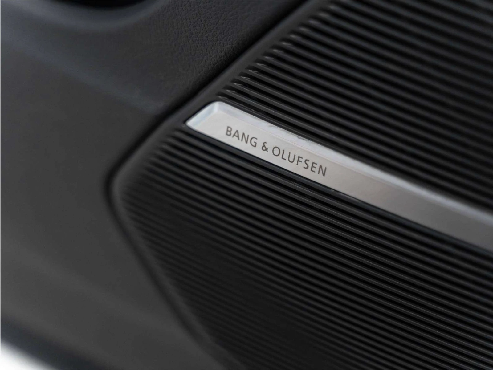 Audi Q8 Technik* S-Line* HUD* 360* BANG&O* 22  | Mobile.bg � ����������� 17