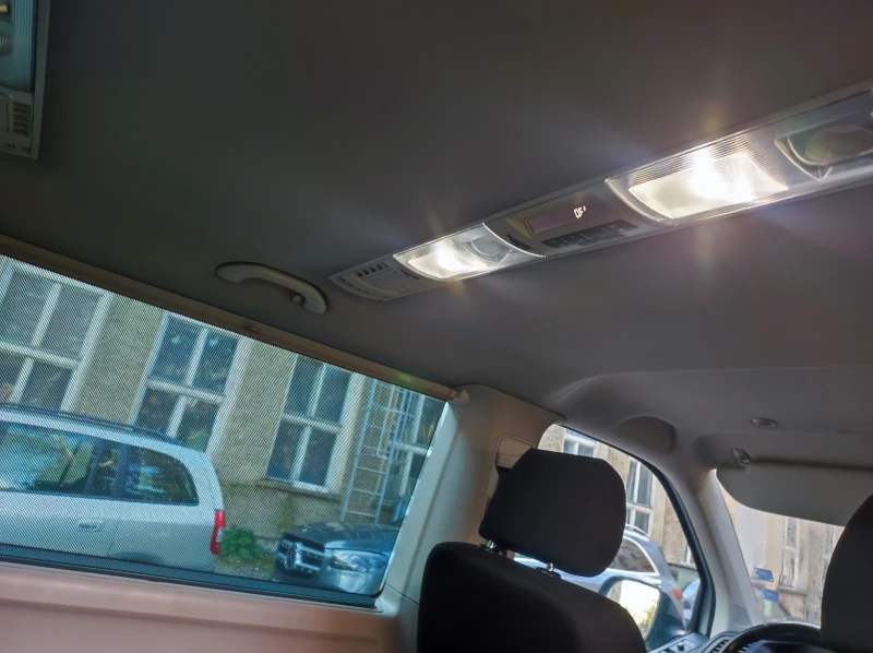 VW Caravelle 2.0TDI, снимка 7 - Бусове и автобуси - 53575276