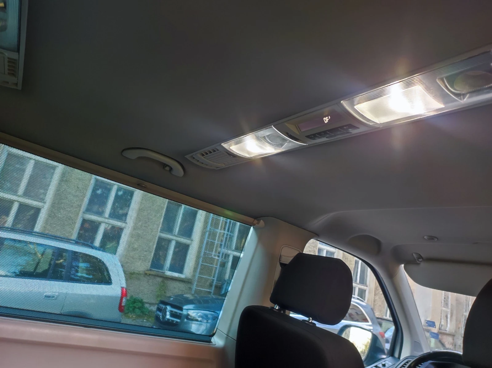 VW Caravelle 2.0TDI - изображение 7