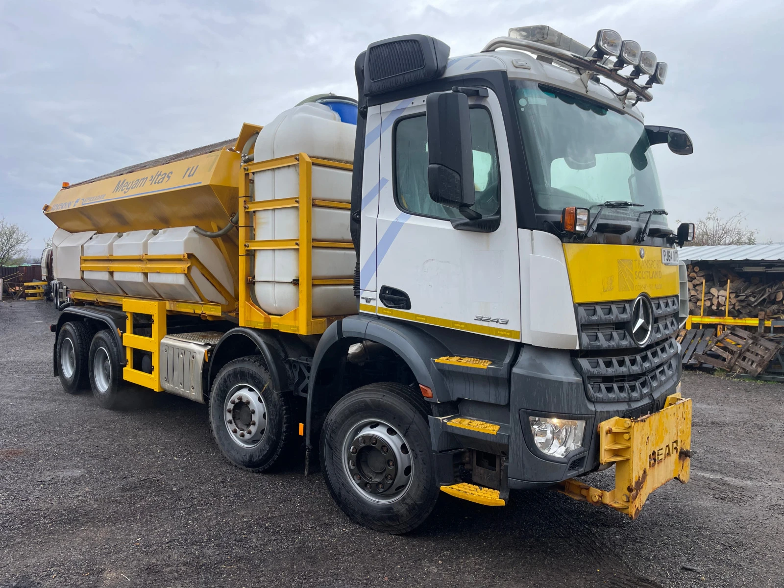 Mercedes-Benz Arocs 8х4/12м3/Е6 - изображение 2