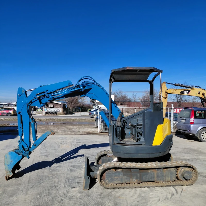 Багер Kubota 3 ТОНА * ХИДРАВЛИЧНА ЩИПКА * НАЛИЧЕН * , снимка 2 - Индустриална техника - 51649392