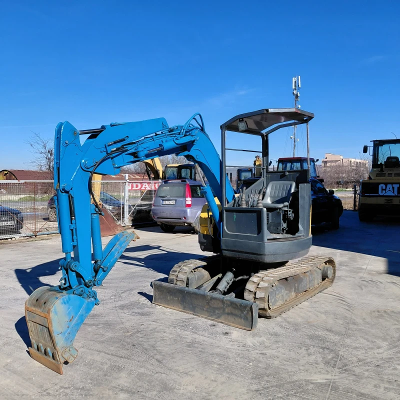 Багер Kubota 3 ТОНА * ХИДРАВЛИЧНА ЩИПКА * НАЛИЧЕН * 