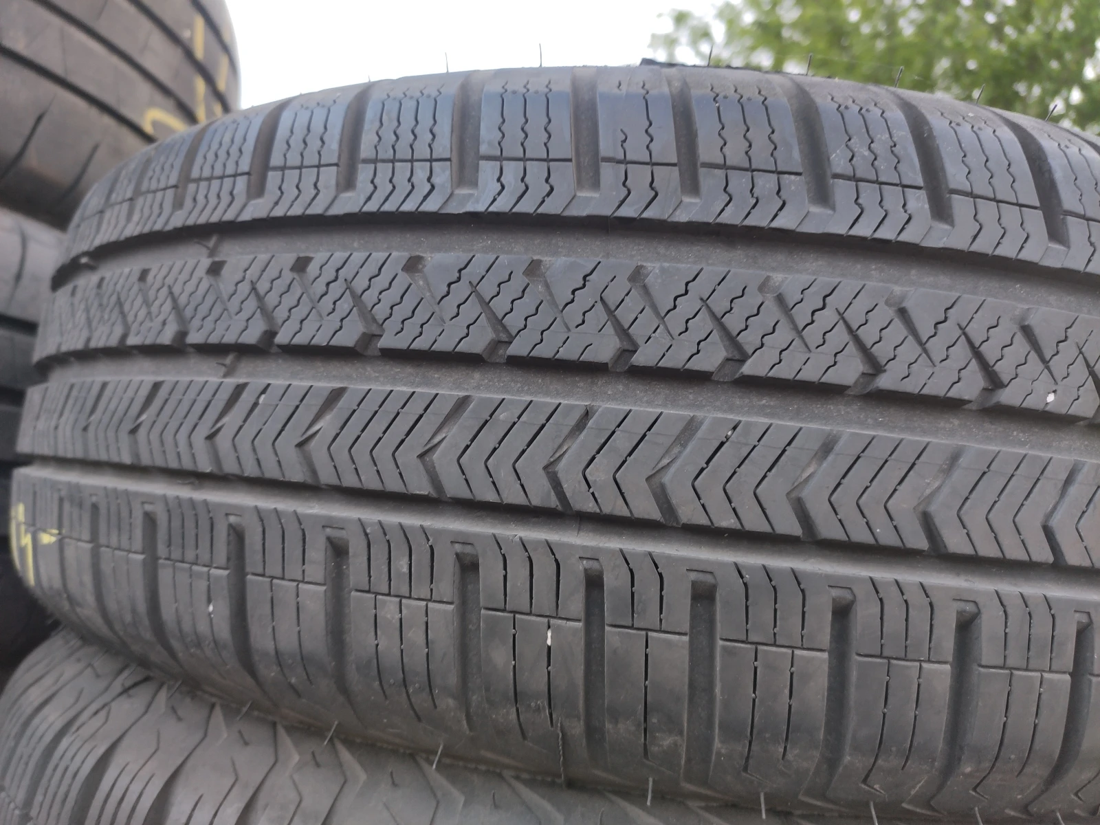 Гуми Всесезонни 195/70R14
