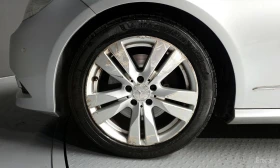 Mercedes-Benz E 350 ПАНО* ОБДУХ* ПОДГРЕВ* КОЖА* НАВИ* КАМЕРА* 2 КЛЮЧА, снимка 5